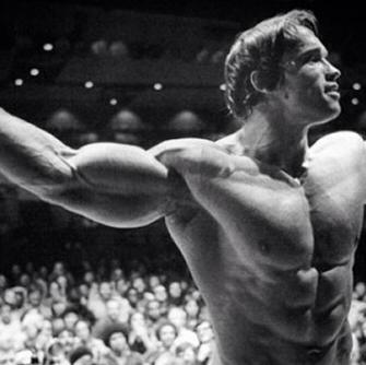 Arnold Schwarzenegger: Muž, ktorý preslávil fitness