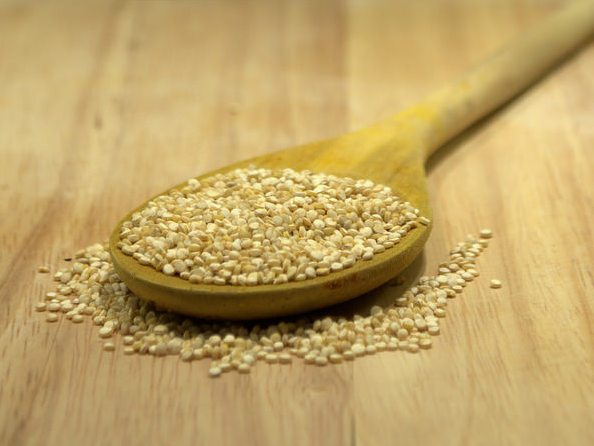 Quinoa je jednou z najzdravších potravín na svete. Prečo ju jesť?