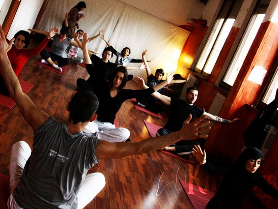 Bolí vás chrbát? Vyskúšajte tieto pilates cviky