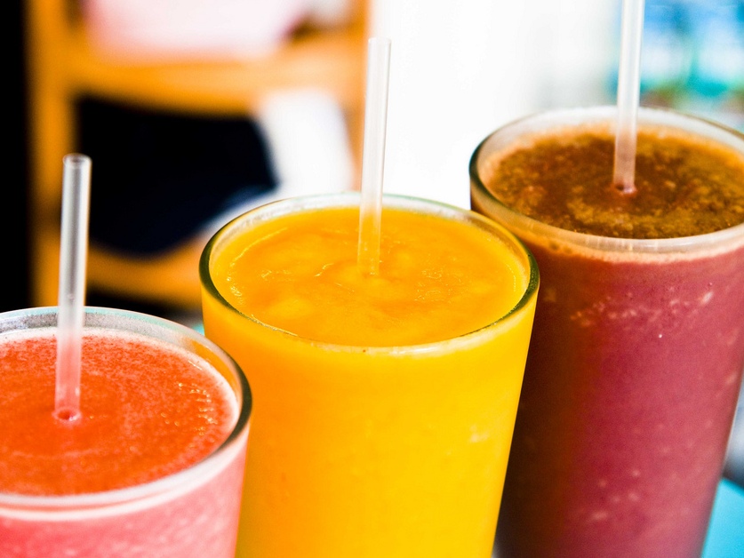 6 letných smoothies, ktoré osviežia a dodajú energiu