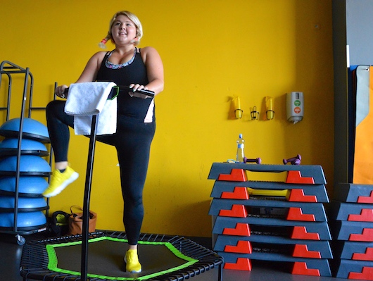Evelyn vyskúšala jumping. Zvládla to?