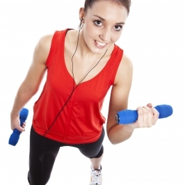 Lepia motivcia a viac splenho tuku pri cvien? pome aj hudba!
