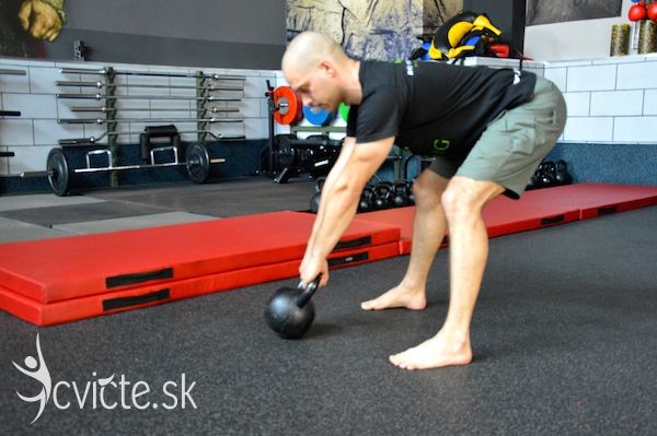 kettlebell swing