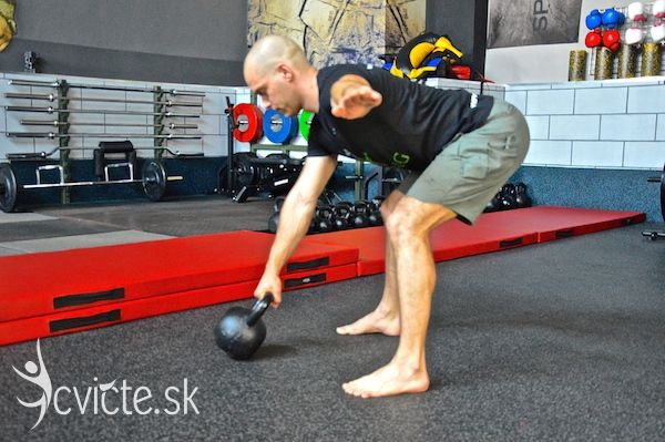 kettlebell swing