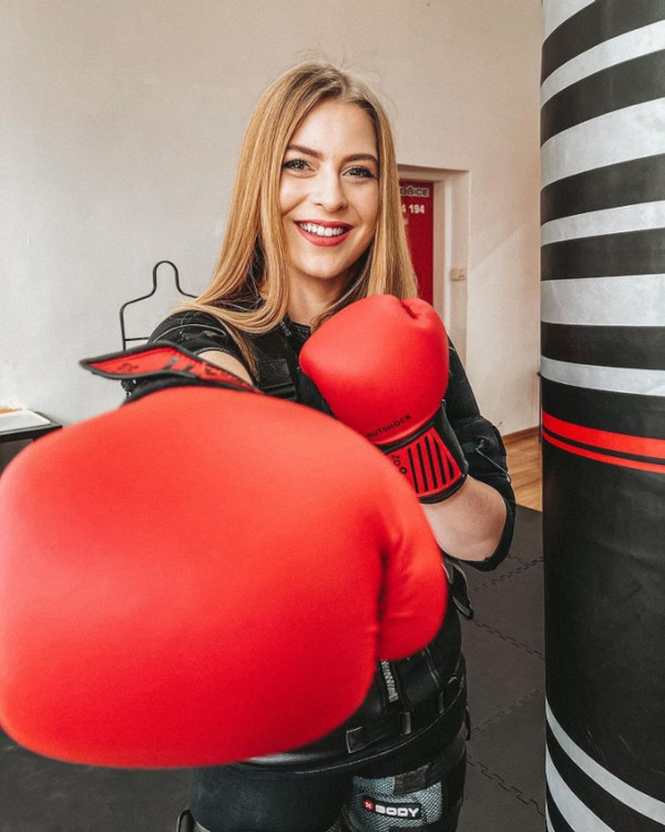 LINDA BABUK ADAMKOV